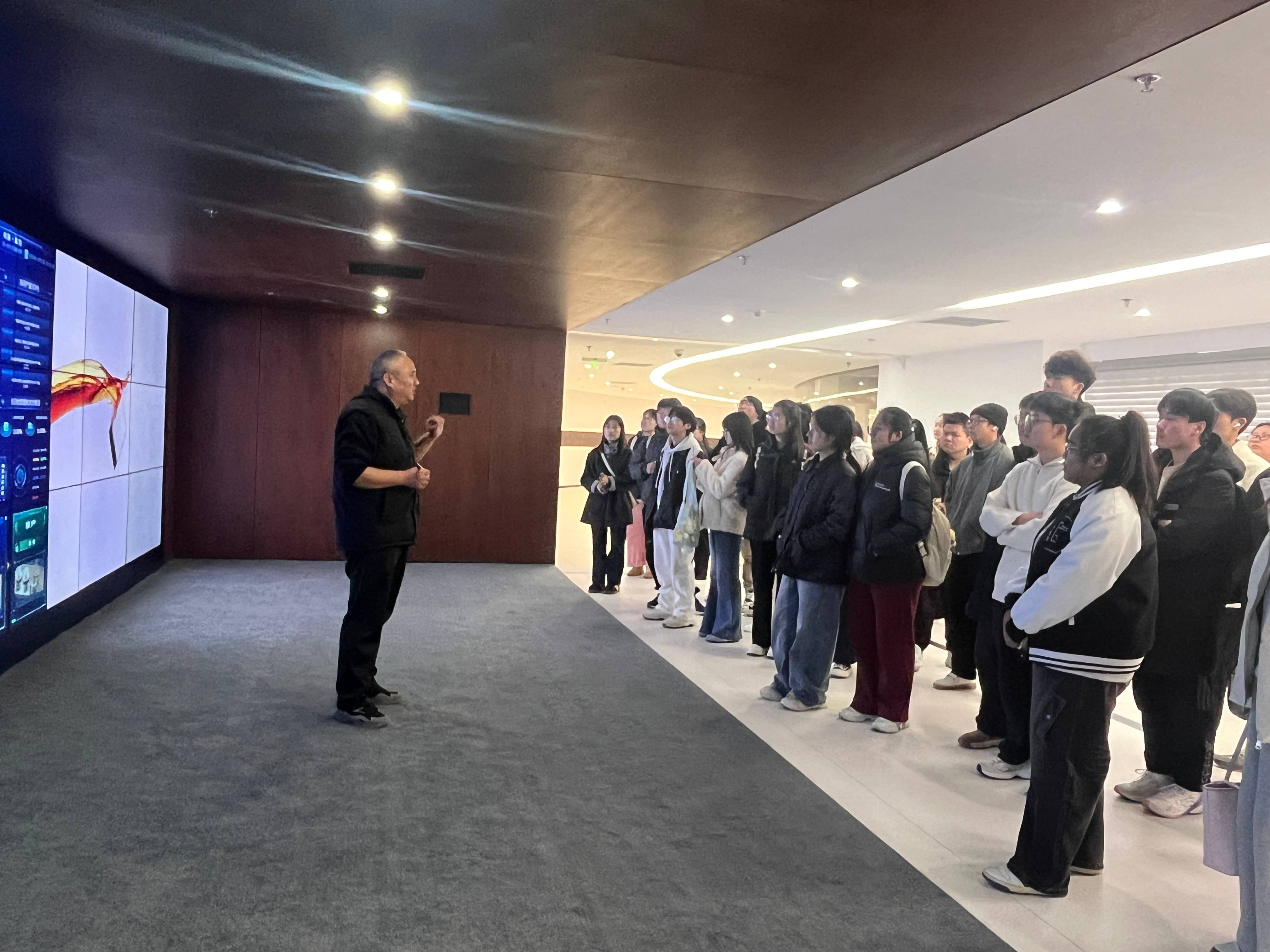 赋能逐梦 智启职途 我校成功举...